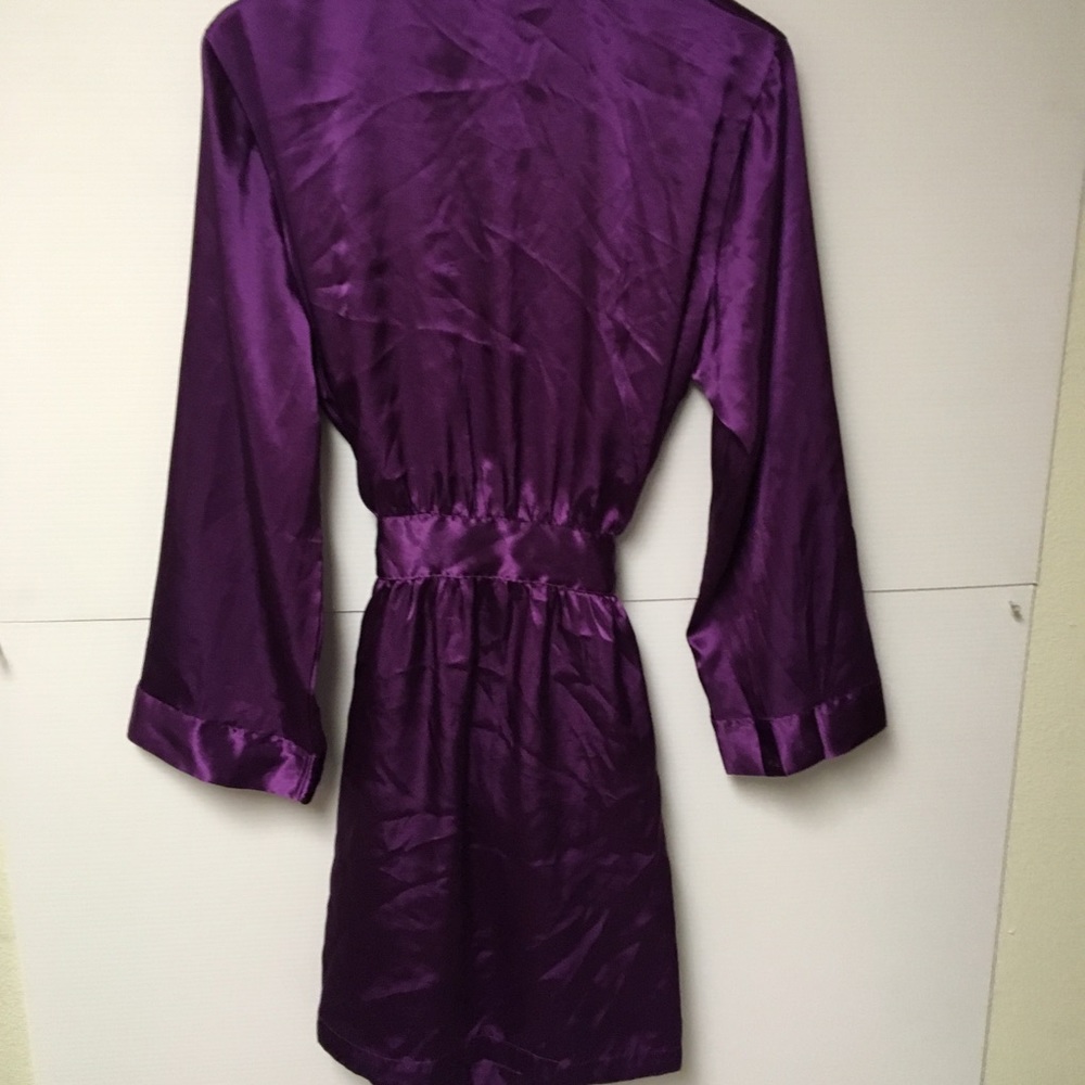 Purple Morgan Taylor Robe - Picture 6 of 8